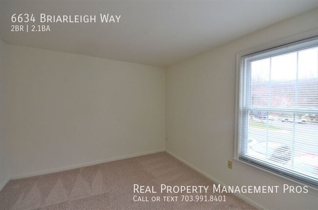 Building Photo - 6634 Briarleigh Way