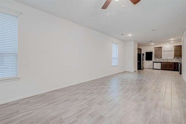 Building Photo - 25407 Northpark Lake Dr