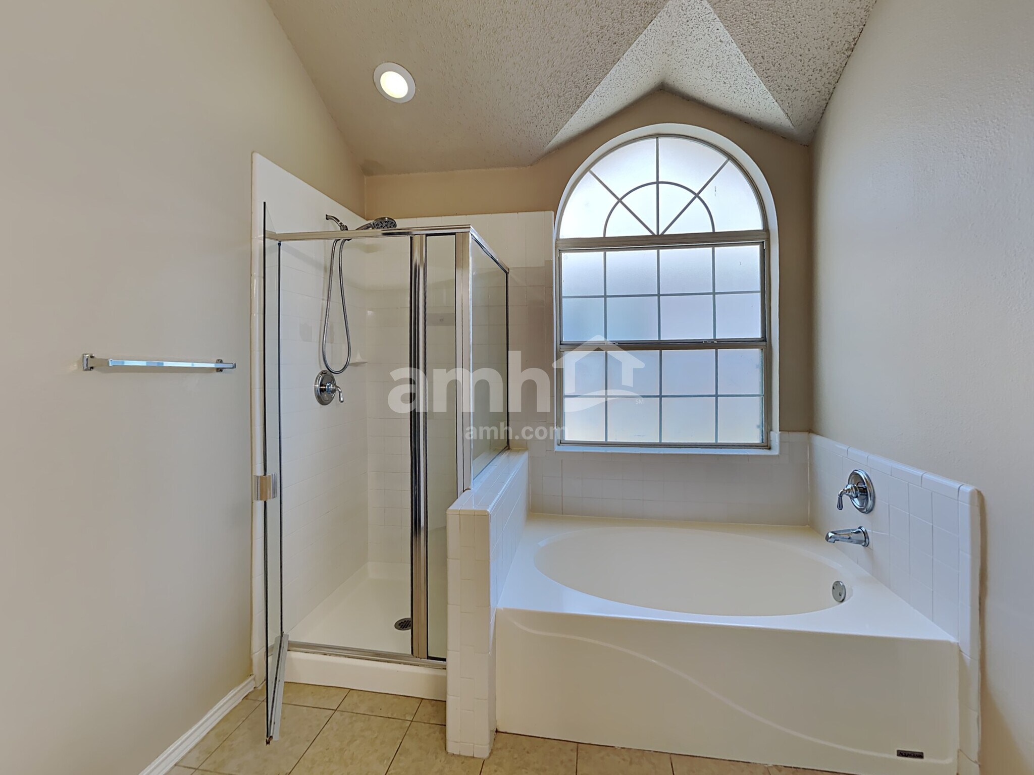 Building Photo - 3705 Staghorn Cir N