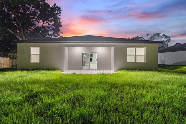 Building Photo - Deposit-Free! Modern, energy efficient hom...