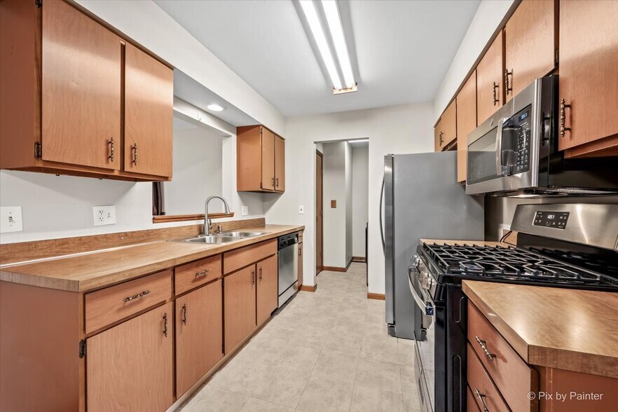 Building Photo - 1040 Brantwood Ave