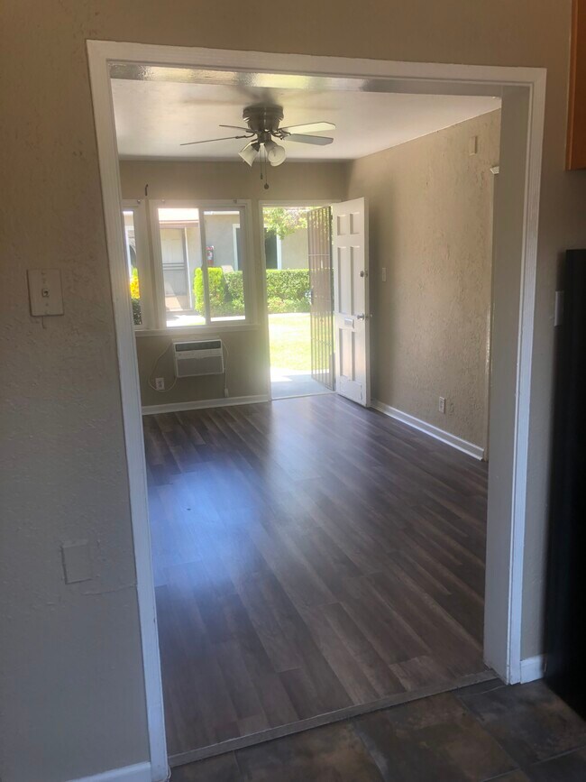 to Front Door - 1739 N Hollywood Way