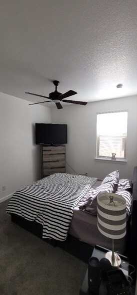 Building Photo - 12604 Josie Tinajero Ave