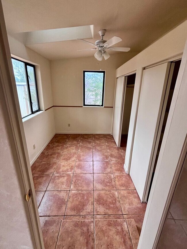Building Photo - 1322 5 Star Blvd