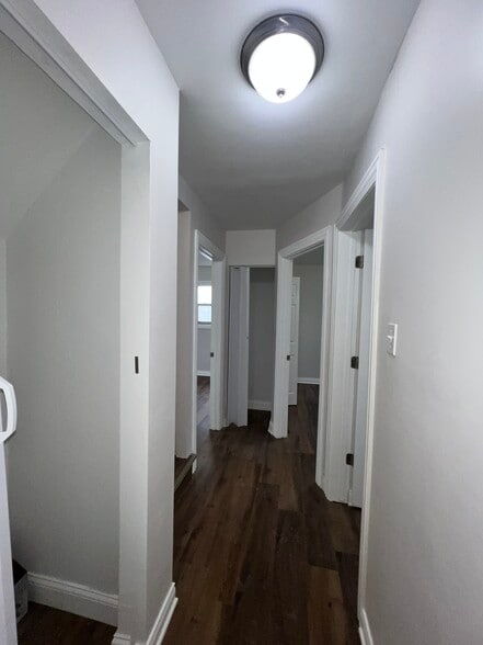 Building Photo - 222 Arcadia St