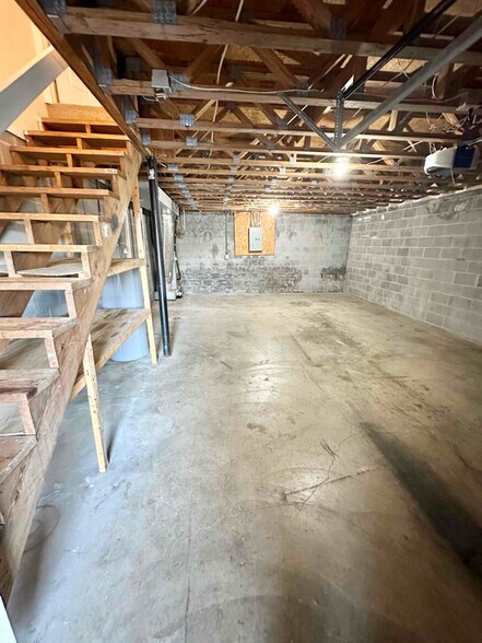 Building Photo - 338 Old Gray Station Rd