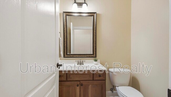 Building Photo - 166 Dominica Ct