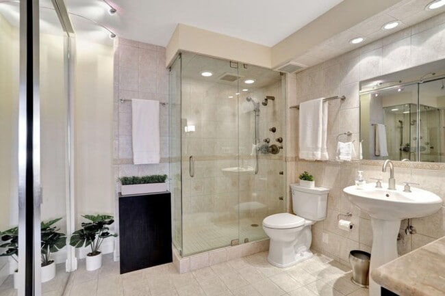 Building Photo - 3700 Galt Ocean Dr