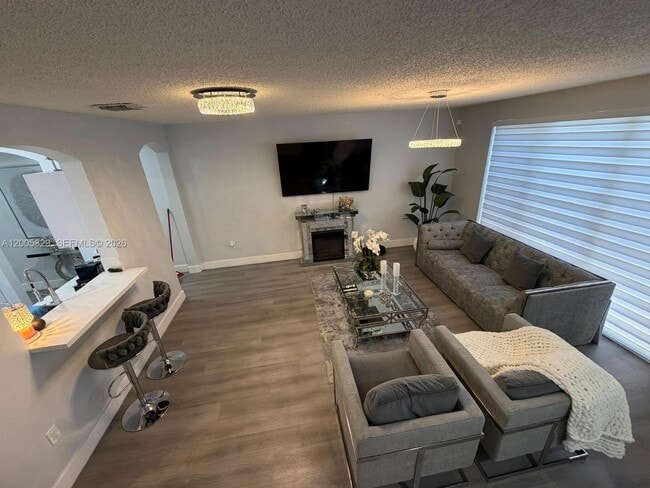 Building Photo - 2244 NE 42nd Ave