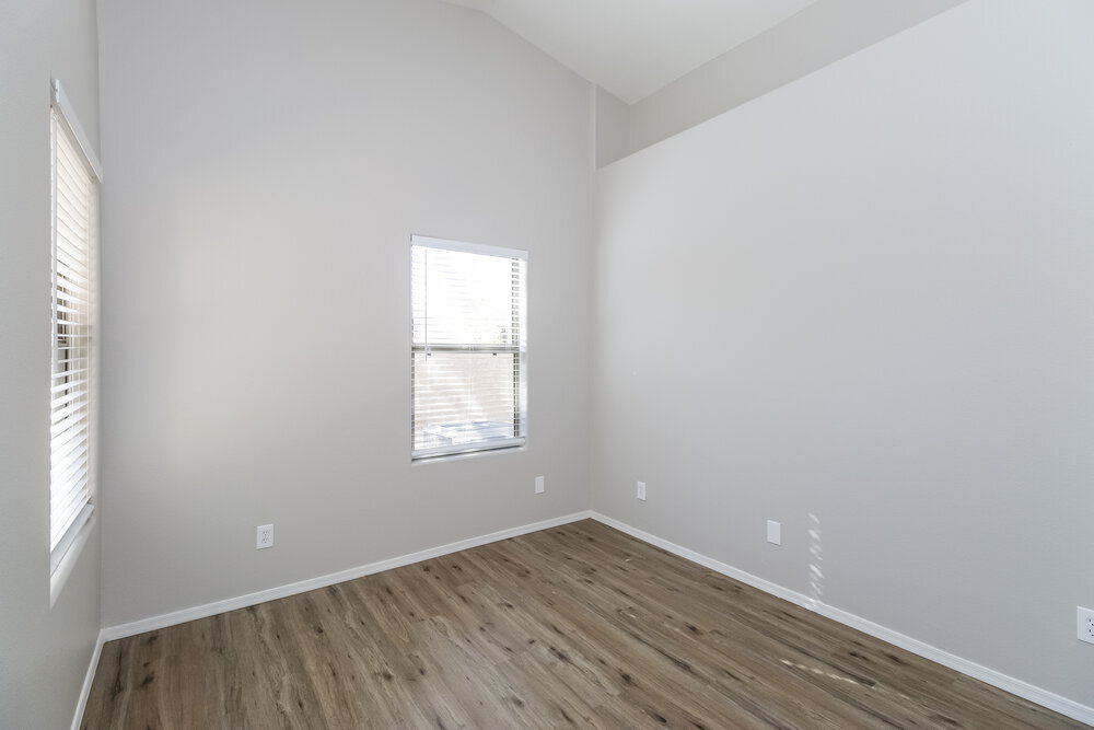 Building Photo - 5841 E Norland St