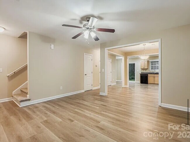 Building Photo - 4400 Tantilla Cir