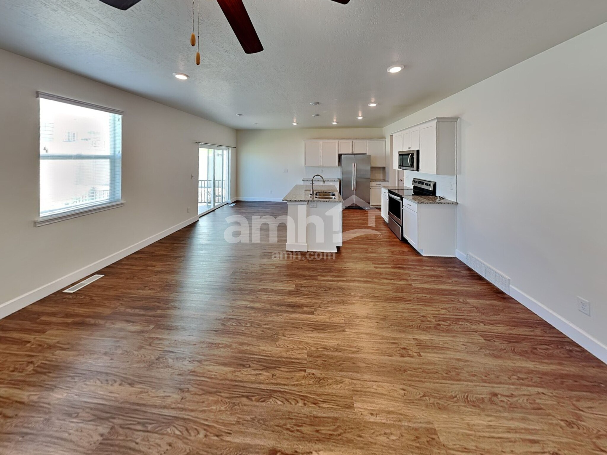 Building Photo - 2983 E S Village Dr
