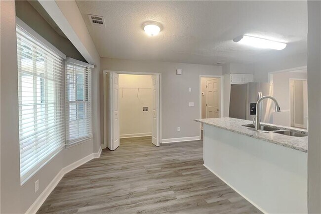 Building Photo - 707 Ketch Cove