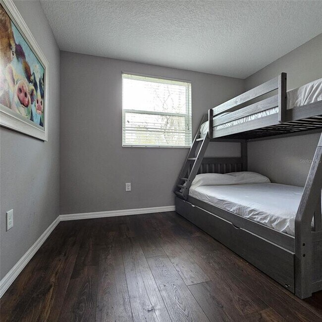 Building Photo - 3148 Boggy Terrace Dr