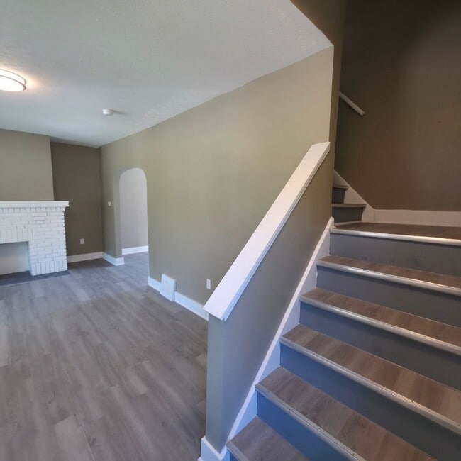 Building Photo - Cleveland Heights 3-Bed Single-Family