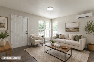 Building Photo - Updated 2 Bedroom Home in Red Bank