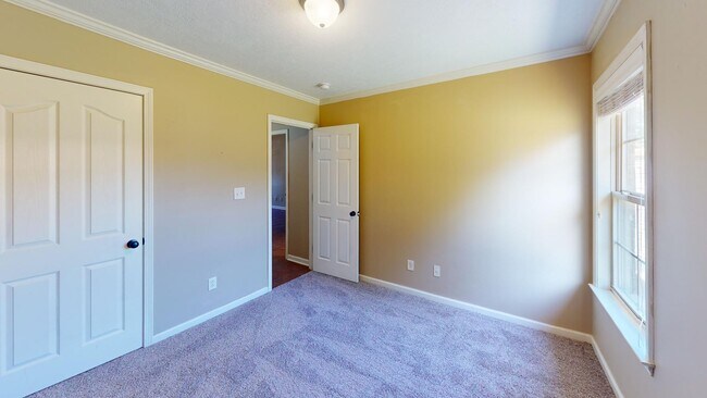 Building Photo - 26 Black Oak Dr