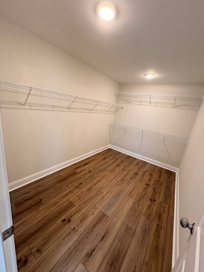 Building Photo - 110 Alva Ct