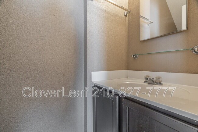 Building Photo - 23 Caswell Cir