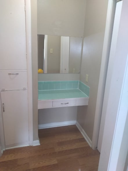 Building Photo - 3701 Sleeper Ave