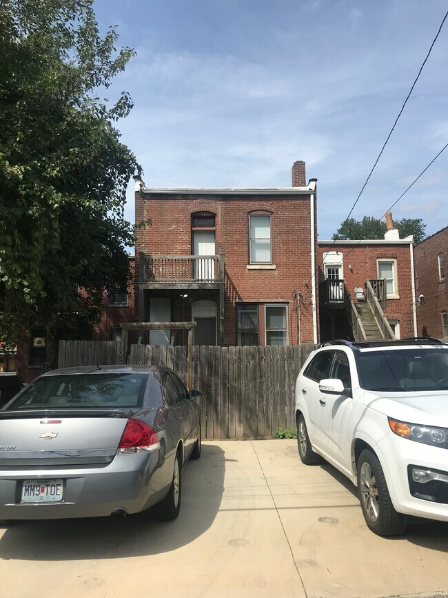 Primary Photo - 2640 Allen Ave