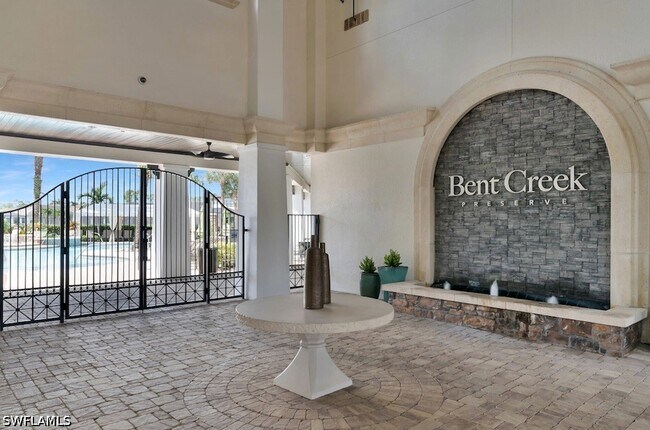 Building Photo - 9357 Glenforest Dr