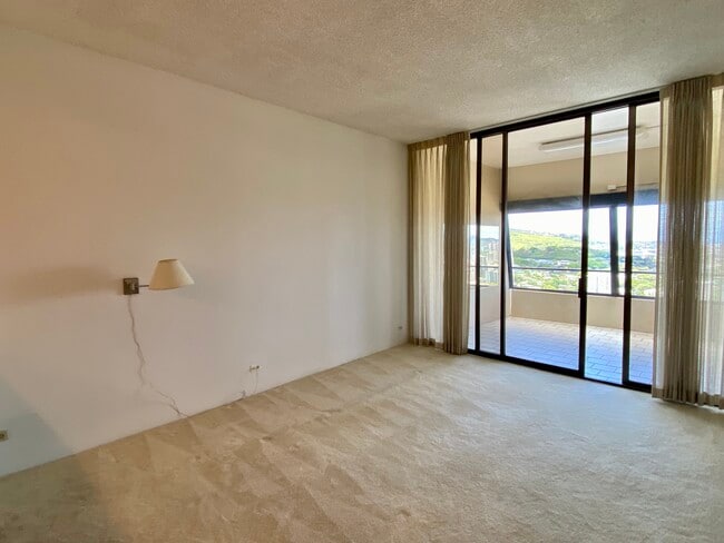 Building Photo - Mott Smith Laniloa #PH-3