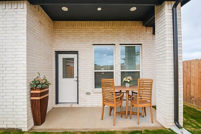 Building Photo - 2823 Sunrise Fld Ln