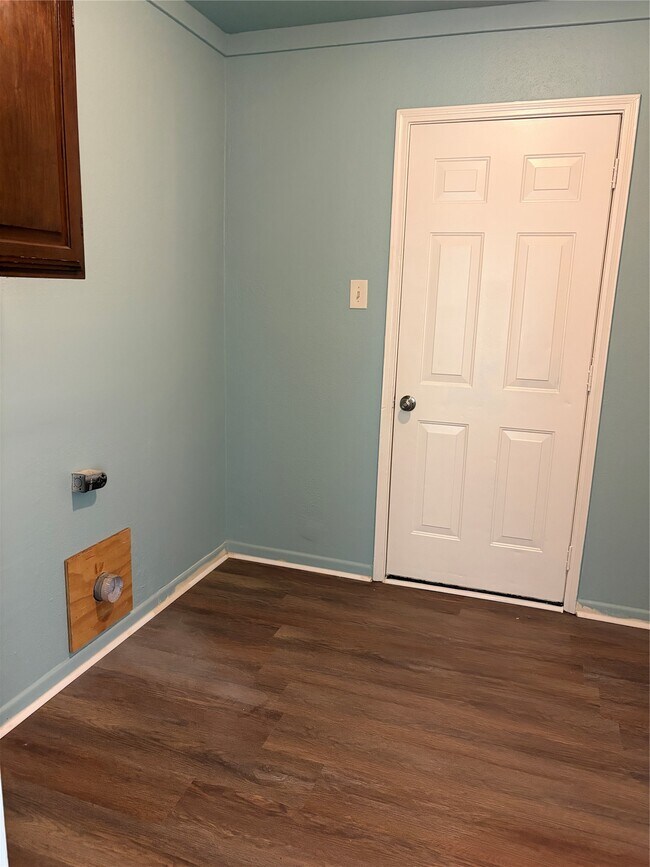 Building Photo - 12719 Huntington Field Dr