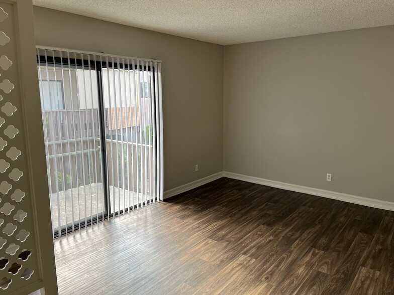 Building Photo - Cajon Villa Apartments