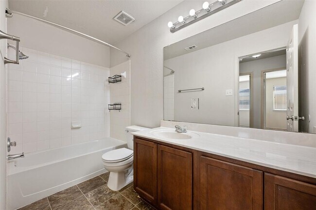 Building Photo - 220 Bauxite Dr