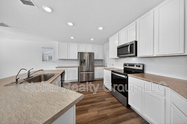 Building Photo - 11234 Amberina