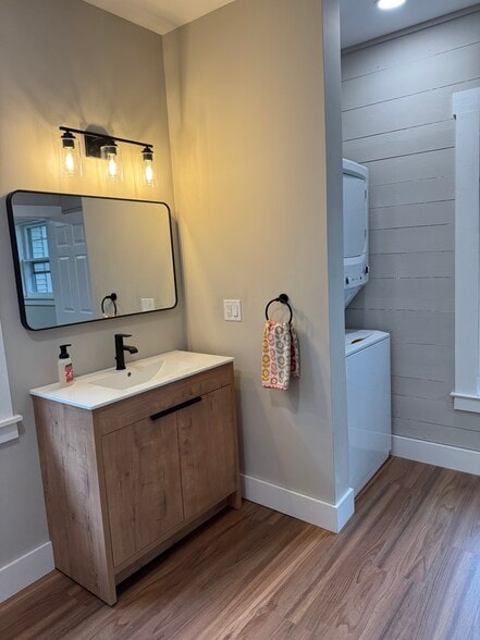 Lower level Bathroom - 14 Cliff St