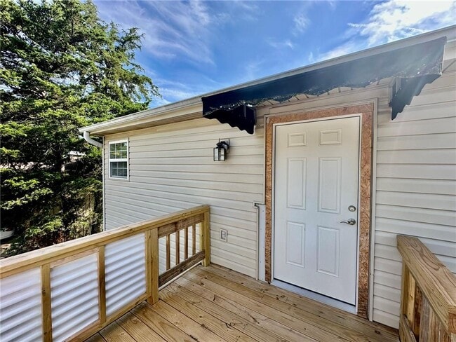 Building Photo - 14902 Dutchmans Dr