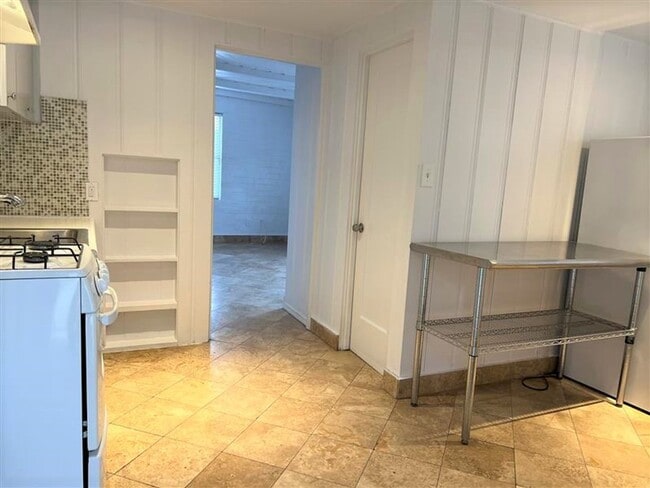 Building Photo - 4127 N 18th Pl