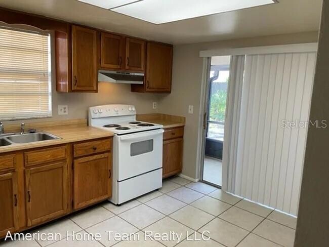 Building Photo - 1311 Alfonzo Cir