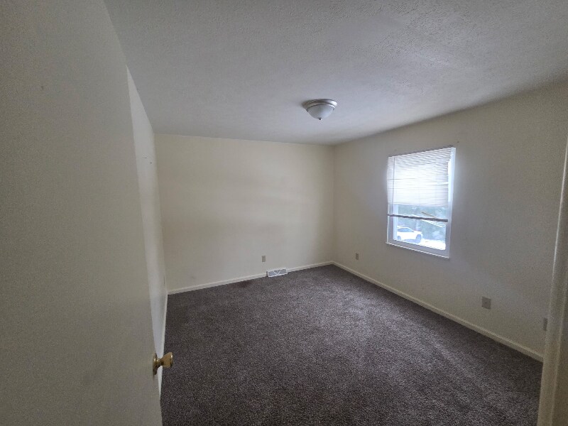 Building Photo - 339 Mathews Rd