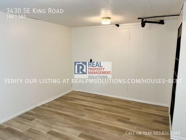 Building Photo - 3430 SE King Rd