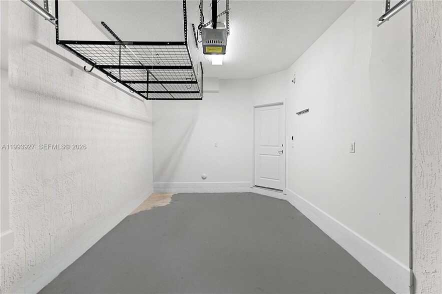 Building Photo - 4813 NW 48th Ter