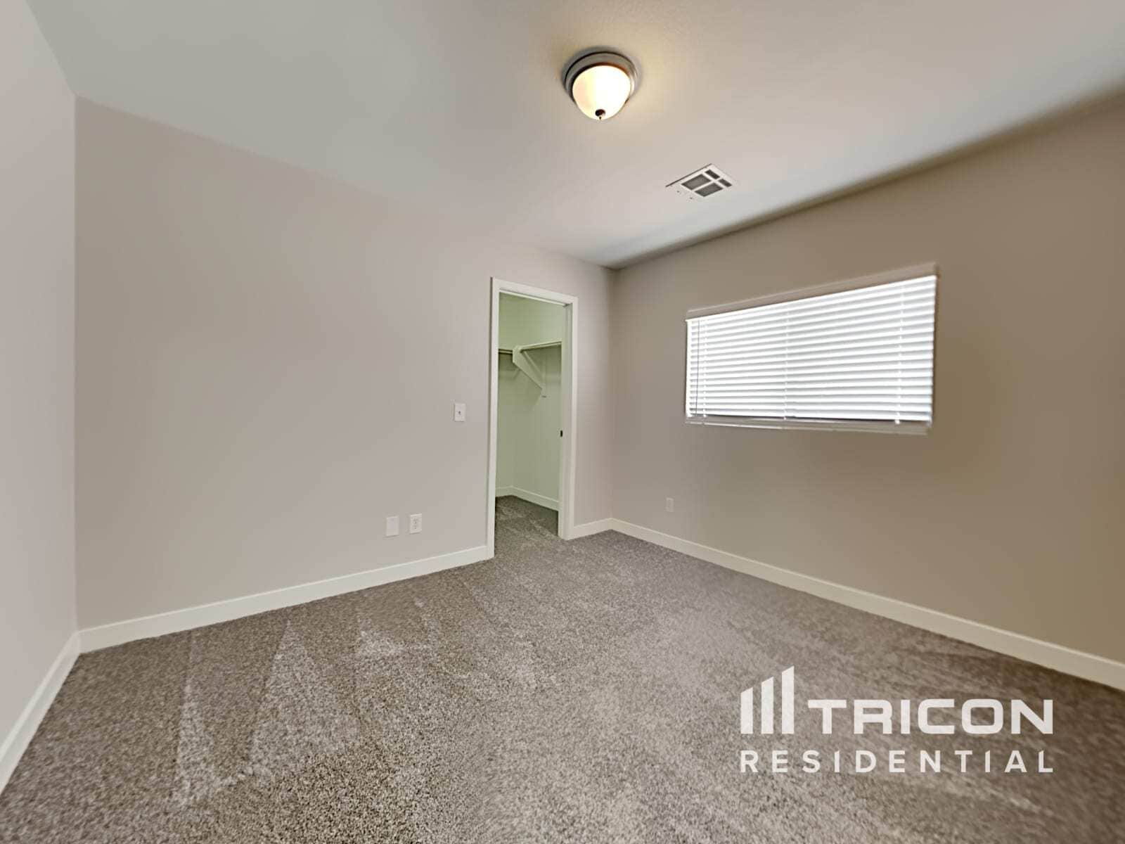 Building Photo - 11514 W Larkspur Rd