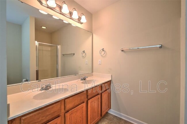 Building Photo - 112 Stream Crossing Way