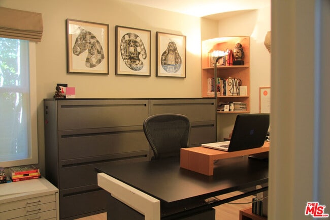 Building Photo - 2707 Westwood Blvd