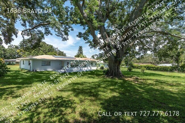 Building Photo - 1636 Bravo Dr