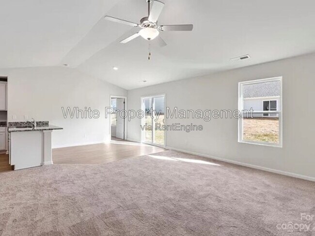Building Photo - 1637 Nia Rd
