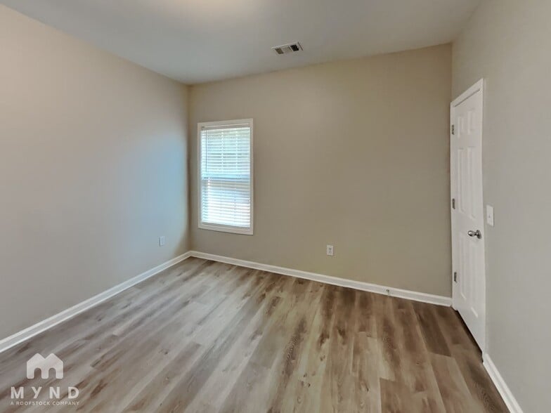 Building Photo - 3485 Bridle Brook Dr NE