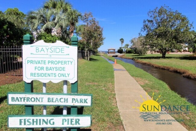 Building Photo - Gorgeous 3 Bedroom Townhouse in Miramar Beach