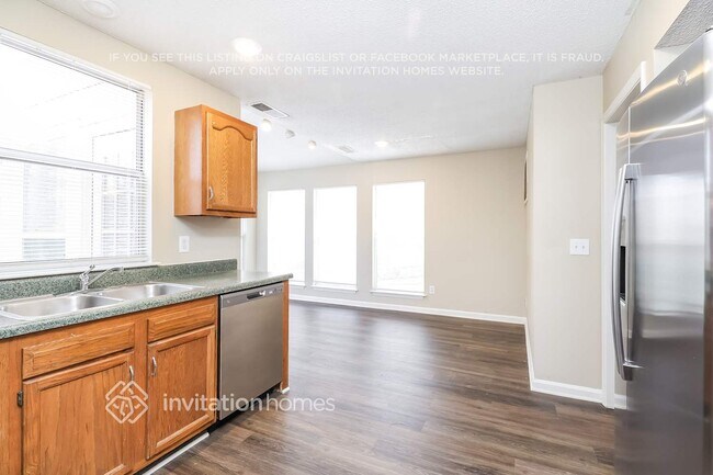 Building Photo - 8532 Woodford Bridge Dr