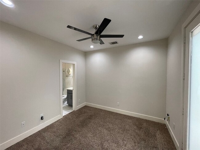 Building Photo - 5306 Eigel St