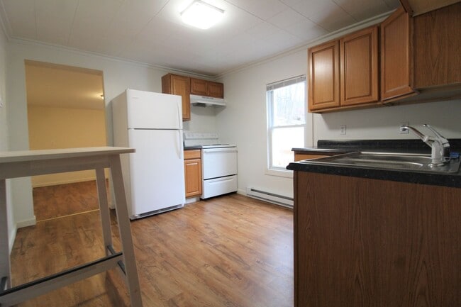 Building Photo - 8 Braddock St