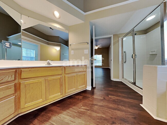 Building Photo - 13319 Harvest Point Dr